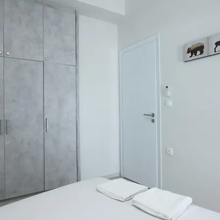 Panormou Modern 3 Bd Apt With Balcony Athens