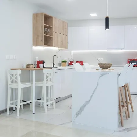 Panormou Modern 3 Bd Apt With Balcony Athens